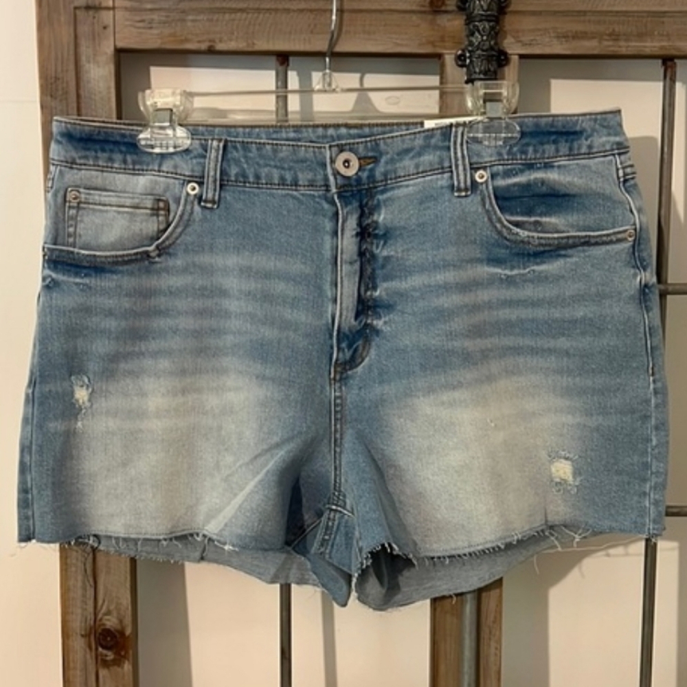 INC International Concepts Light Blue Denim Jean Shorts - Picture 1 of 7